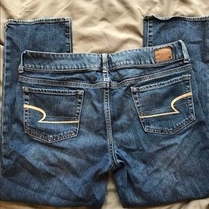 American Eagle Artist Crop